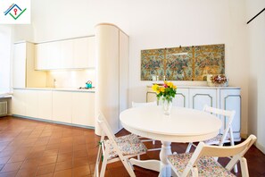 Dining - Casa Lia by TuscanyWeGo (Pisa)