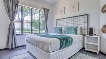 3 chambres, fer et planche Ă repasser, accĂšs Internet, draps fournis