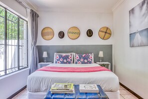 1 bedroom, iron/ironing board, internet, bed sheets