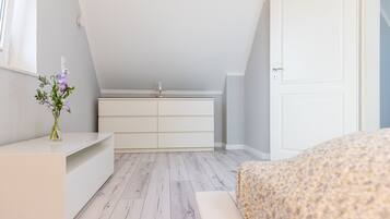 2 Schlafzimmer, Reisekinderbett, kostenloses WLAN