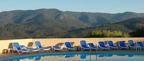 屋外プール、温水プール