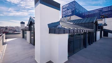 Penthouse | 1 bedroom, Egyptian cotton sheets, premium bedding, down comforters