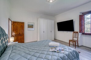 Perhetalo, useita makuuhuoneita, vuorten lähellä (La Casa Della Quercia Relax In) | 4 makuuhuonetta, silitysrauta/-lauta, ilmainen Wi-Fi, vuodevaatteet