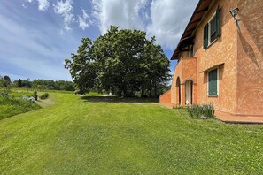 Familienapartment, Mehrere Schlafzimmer, 2 Bäder, Bergseite (Quercia 2 - Relax in Tuscany) | Garten
