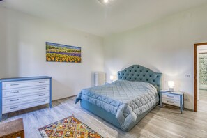 Departamento familiar, varias habitaciones, 2 baños (Quercia 2 - Relax in Tuscany) | 2 habitaciones, tabla de planchar con plancha y wifi gratis 