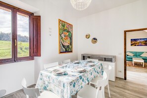 Family Apartment, 2 Bedrooms, 2 Bathrooms, Mountainside (Quercia 2 - Relax in Tuscany) | Dining - Quercia 2 - Relax in Tuscany (Montaione)