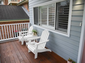 Terrace/patio - Luxury 2 story home in Yowie Bay. Close to Sydney CBD & Cronulla Beach (Yowie Bay)