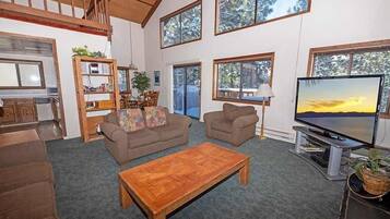 House, 4 Bedrooms | Interior