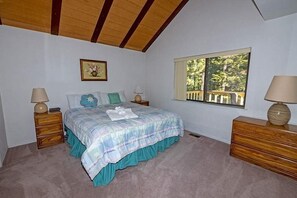 3 bedrooms, bed sheets - 3336 Pine Hill Road 3 Bedroom Home (South Lake Tahoe)