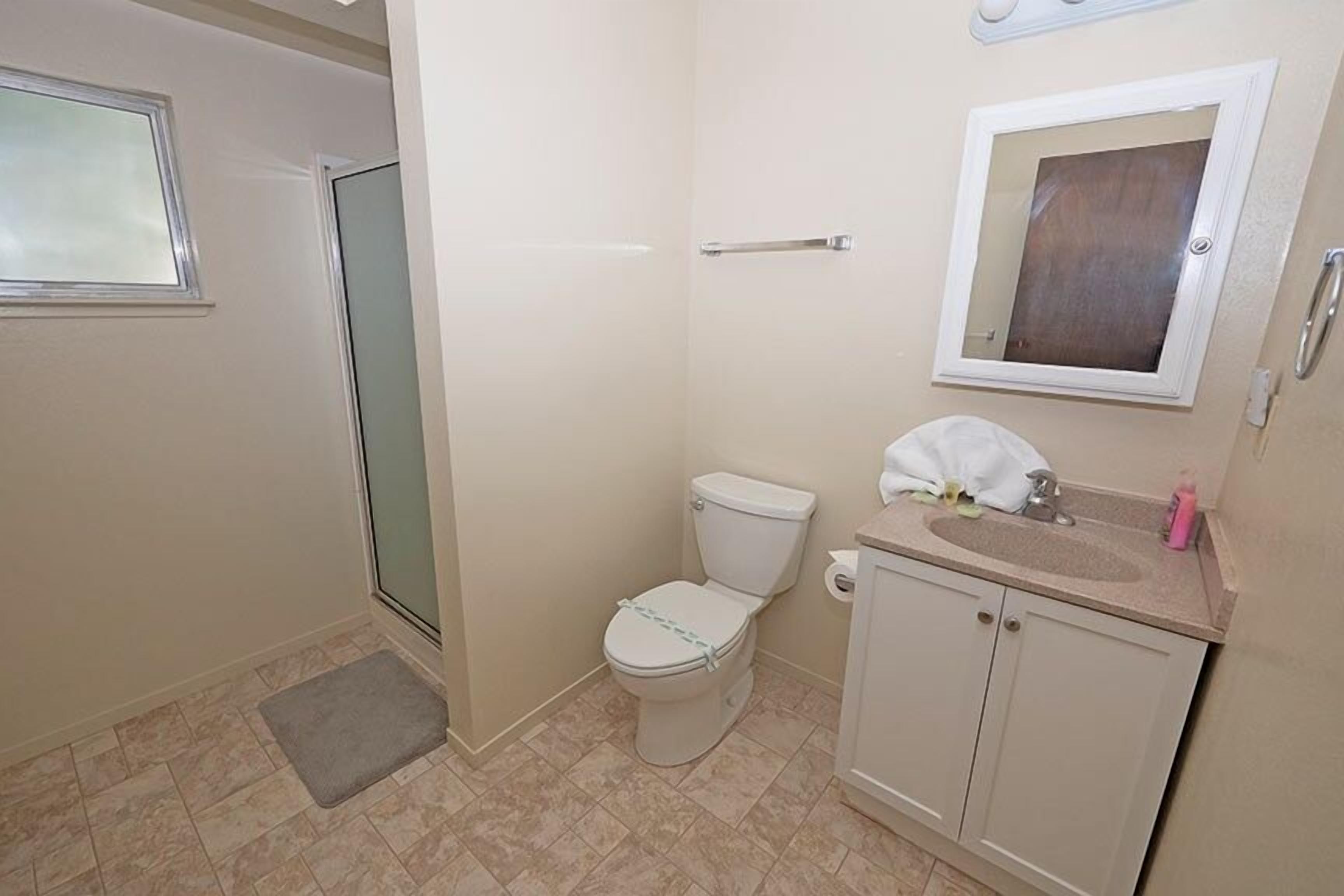 House, 4 Bedrooms | Bathroom