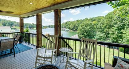 Lakefront Moneta Home w/ Hot Tub & Boat Dock!