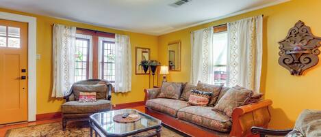 House (3 Bedrooms) | Front of property