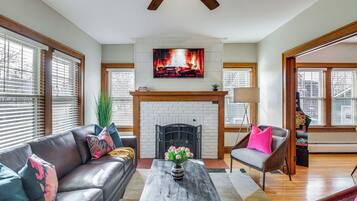 House (5 Bedrooms) | Interior