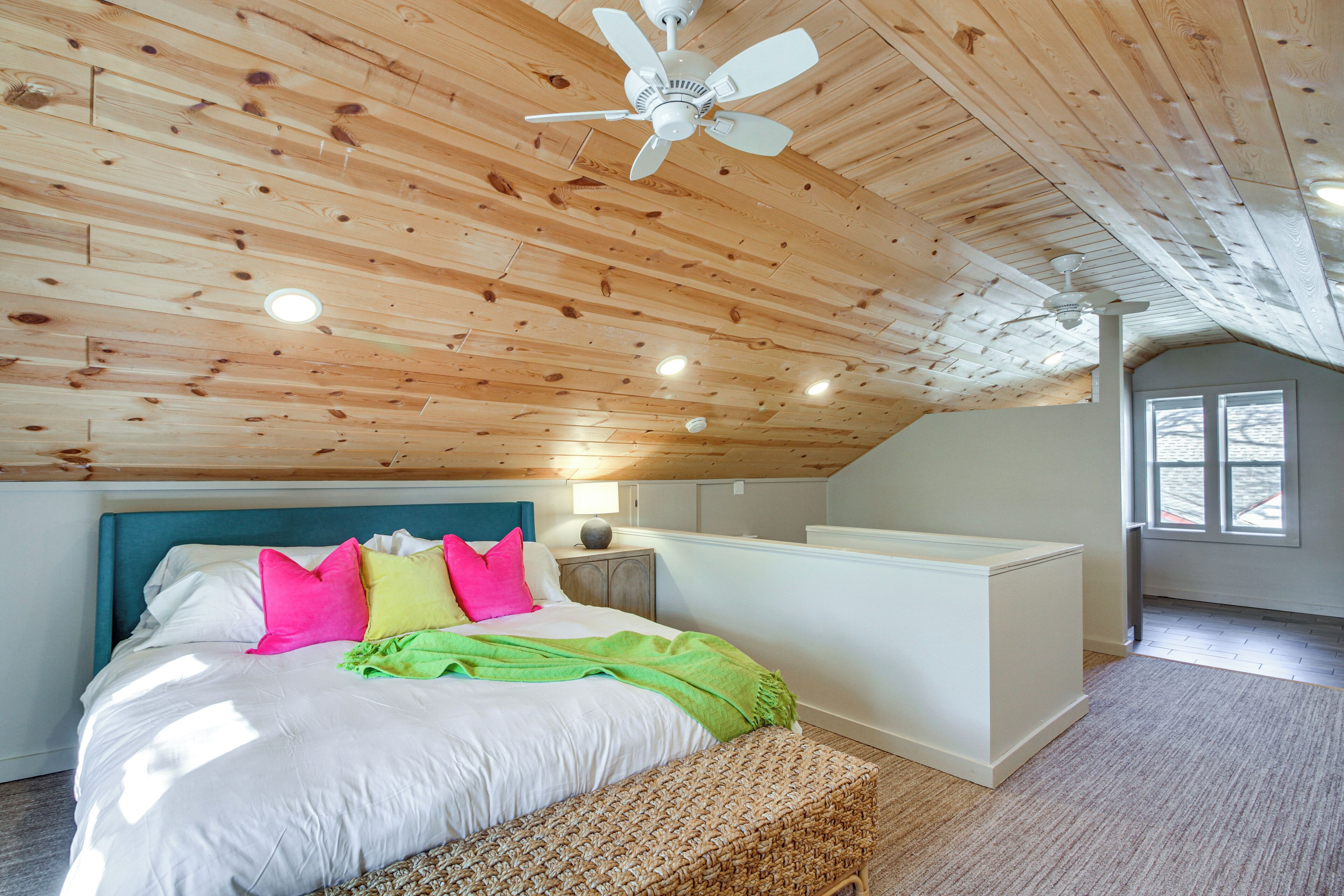 House (5 Bedrooms) | Interior