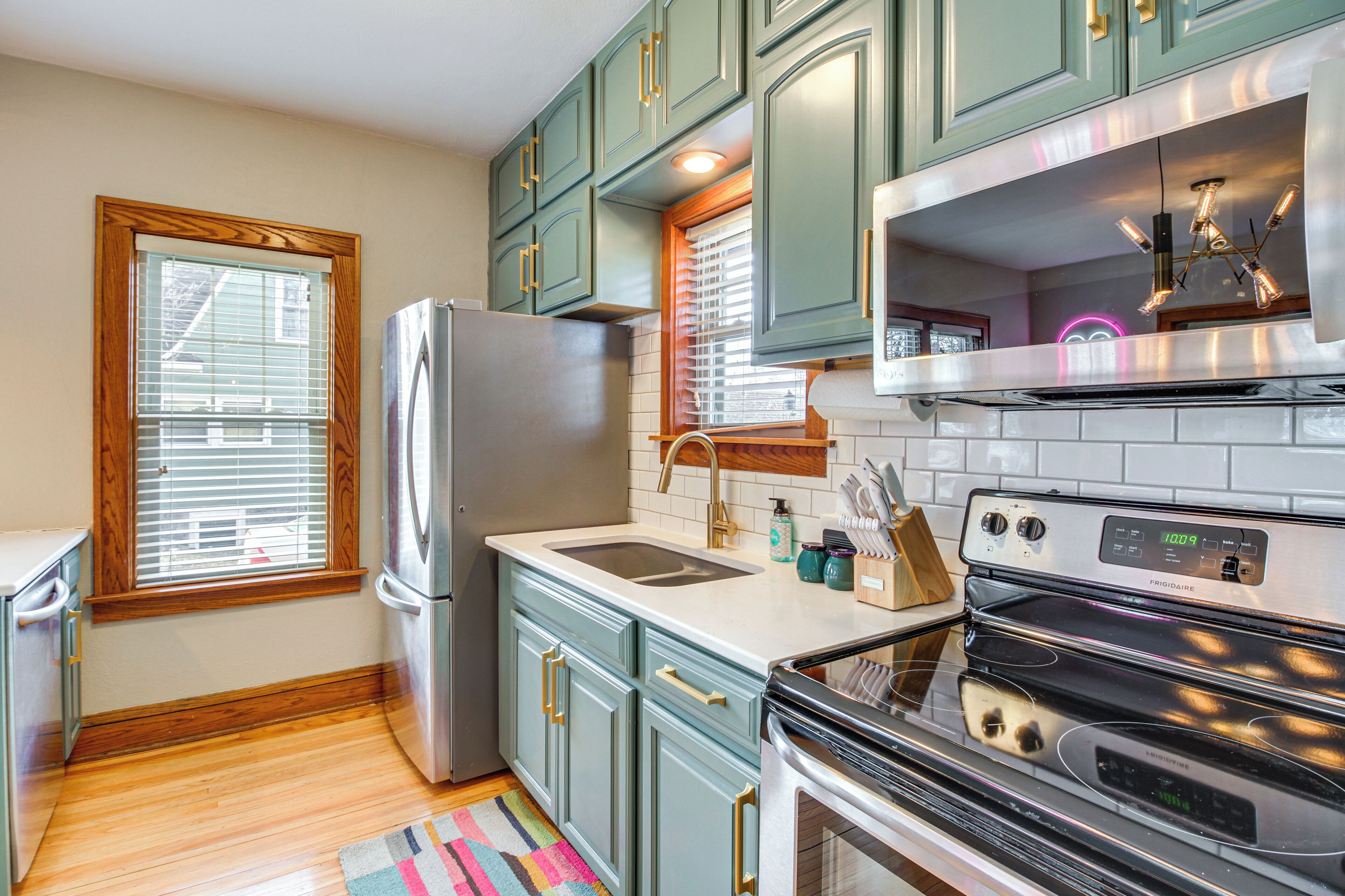 House (5 Bedrooms) | Interior