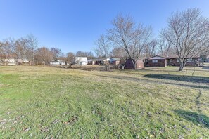 Interior - 7 Mi to Louisville: Family-friendly Jefferson Home (Jeffersonville)