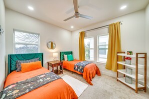 Apartment (3 Bedrooms) - Upscale San Antonio Condo w/ Rooftop Patio (San Antonio)