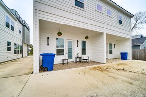 Exterior - Upscale San Antonio Condo w/ Rooftop Patio (San Antonio)