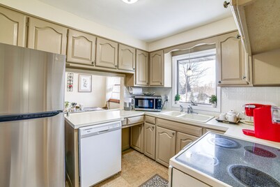 New York Abode: 2 Mi to Binghamton University!