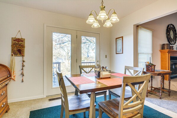 House (3 Bedrooms) | Interior