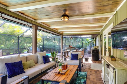 Port St Lucie Retreat: Lanai w/ Private Pool!