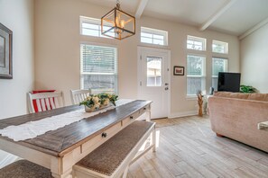 Casa (2 Bedrooms) | Interior