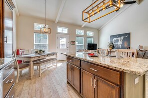 Casa (2 Bedrooms) | Interior