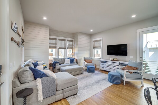 House (3 Bedrooms) | Front of property