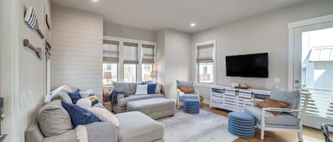 House (3 Bedrooms) | Front of property