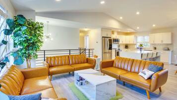 House (5 Bedrooms) | Front of property