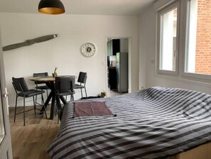 1 bedroom, WiFi, bed sheets