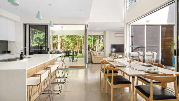 Dining - Mount Coolum Beachfront Abode with Private Rooftop (Coolum Region)