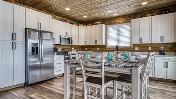 Fridge, microwave, dishwasher, coffee/tea maker