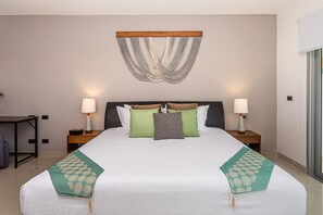 2 bedrooms, desk, iron/ironing board, travel cot - Feel like Home at Casa Marqués at Mareazul (Playa del Carmen)