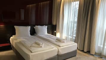 City Double Room, Garden View | Desk, laptop workspace, soundproofing, free WiFi