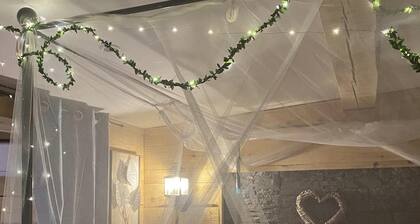Une Chambre Inoubliable Type Chalet Avec Grande Balnéothérapie