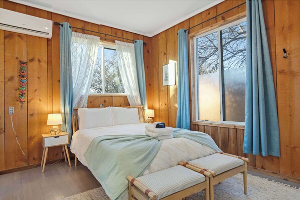 Unclassified image, 1 of 33, button