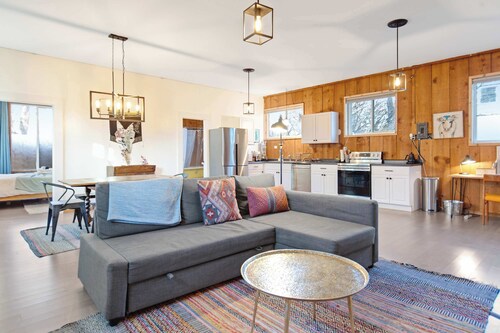 Central Bench Garden Guest House!