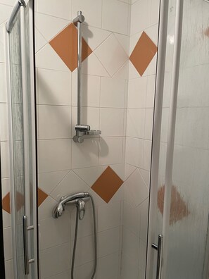 Shower, toilet paper