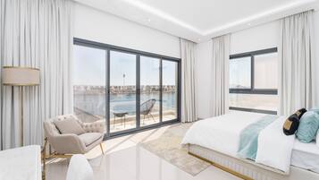 Family Villa | 5 bedrooms, Egyptian cotton sheets, premium bedding, memory foam beds