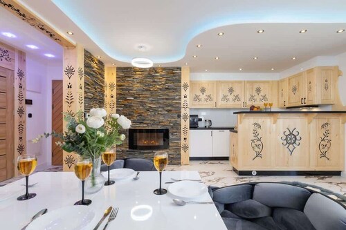 Mountain Apartment with Fireplace | Sauna | Close to Trails