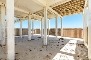 Property grounds - Right on the sandy BEACH, Hot Tub! (Surfside Beach)