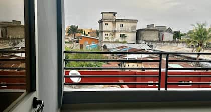 Spacious Private Room & Balcony