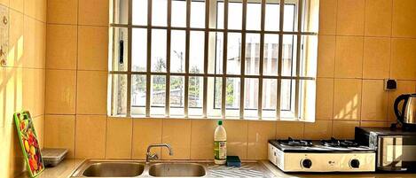 Fridge, microwave, stovetop