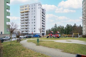 Front of property - Apartment by Park in Wroclaw by Renters (Wroclaw)