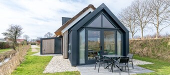 Welcome to Chalet 7 at Riethoek Westerschouwen, where peace, comfort and nature come together. Step