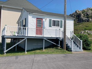 Exterior - Hillside Cottage (Twillingate)