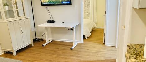 1 bedroom, desk, iron/ironing board, WiFi