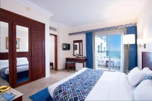1 bedroom, hypo-allergenic bedding, down comforters, Tempur-Pedic beds - Swiss Wellness Dive & Spa Hotel (Hurghada)