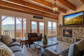 TV, peis og fotballspill